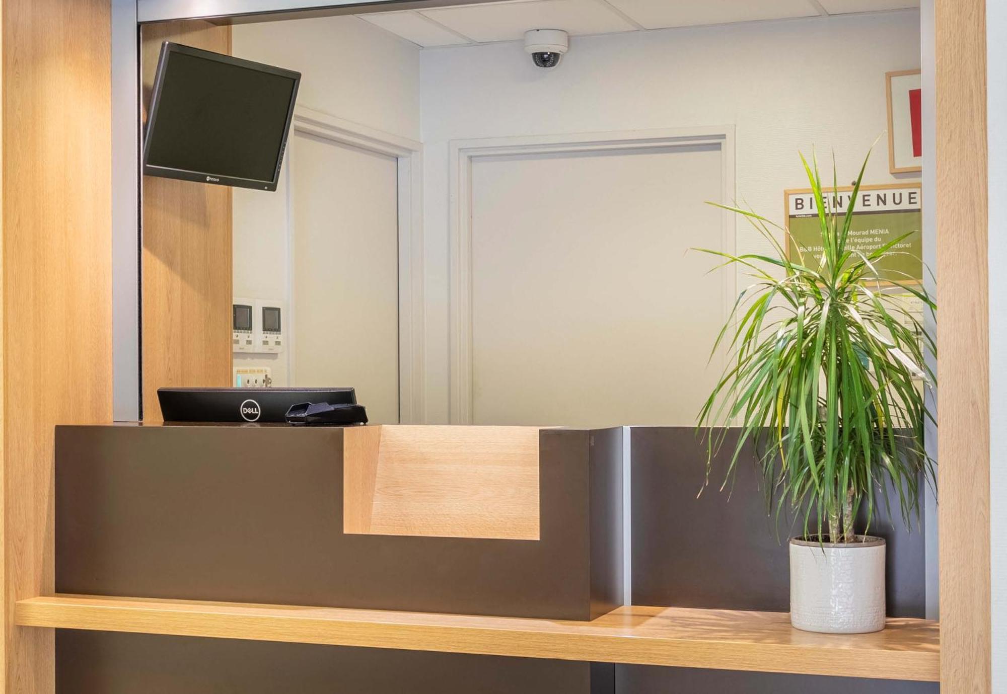 B&B Hotel Marseille Aeroport Saint-Victoret Экстерьер фото
