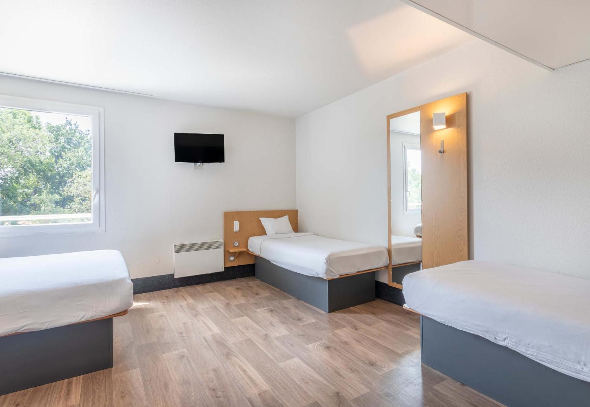 B&B Hotel Marseille Aeroport Saint-Victoret Экстерьер фото