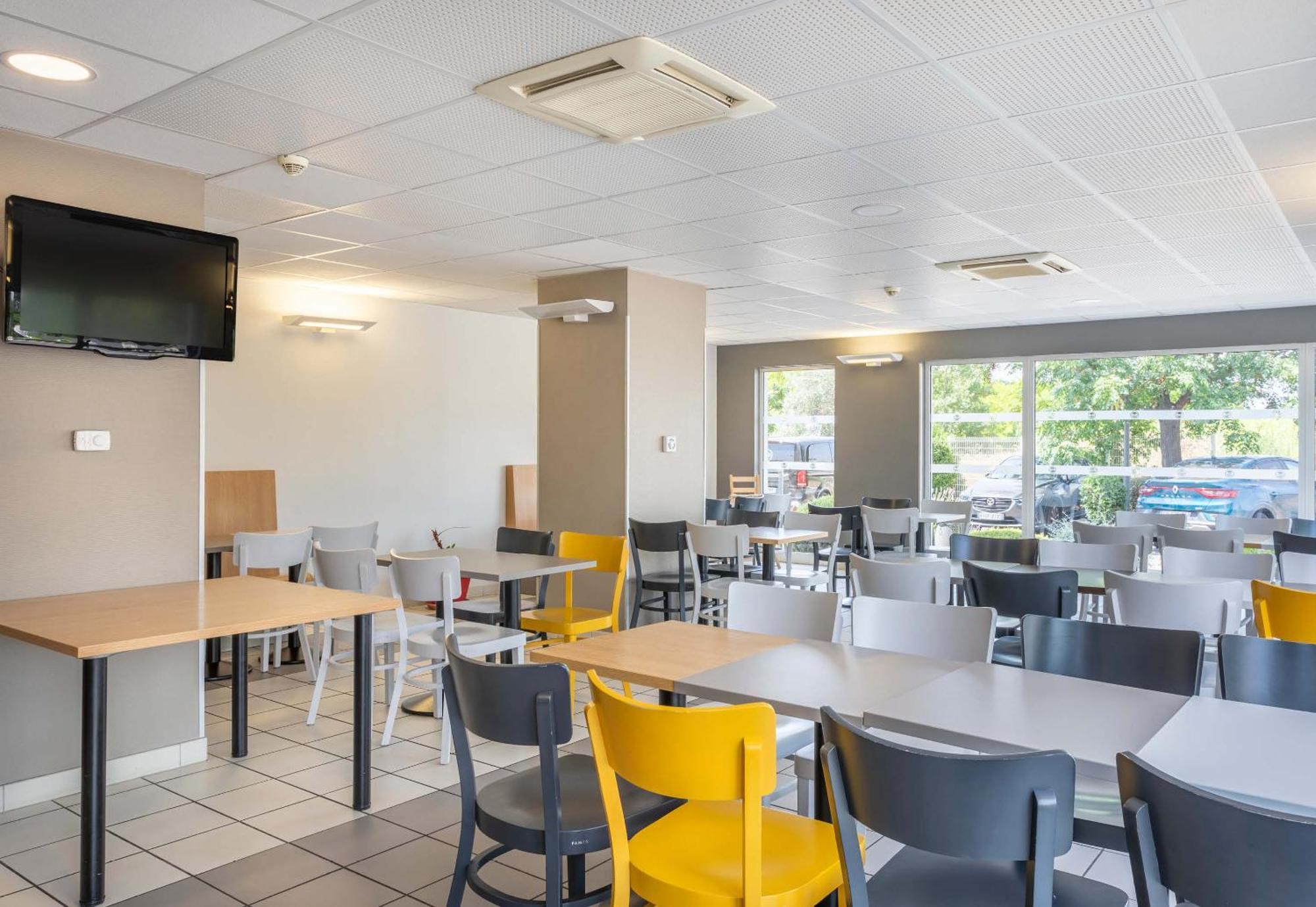 B&B Hotel Marseille Aeroport Saint-Victoret Экстерьер фото